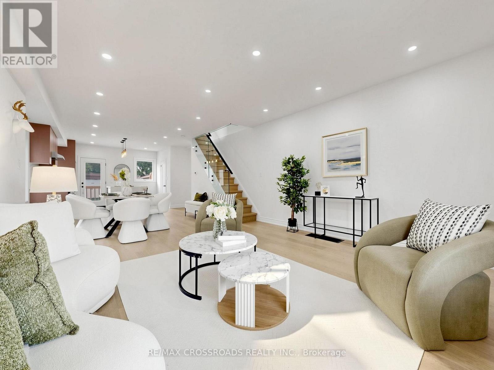 548 GLEBEHOLME BOULEVARD - Image 7