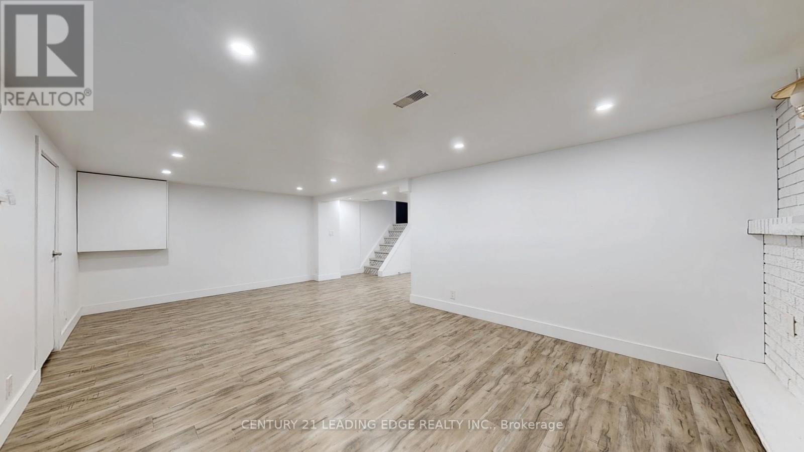 70 WEXFORD BOULEVARD - 35