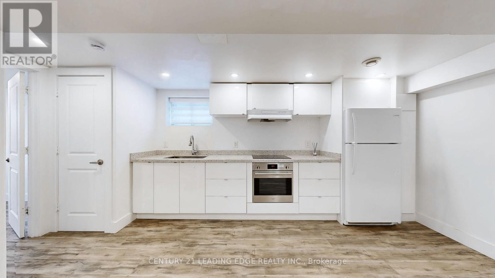 70 WEXFORD BOULEVARD - 38