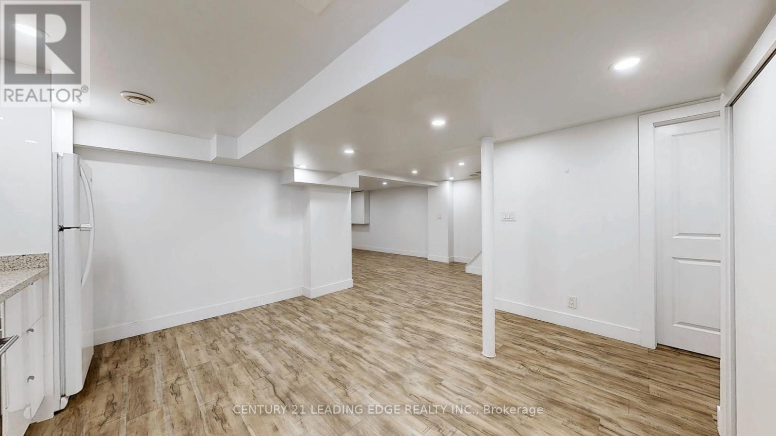 70 WEXFORD BOULEVARD - 40