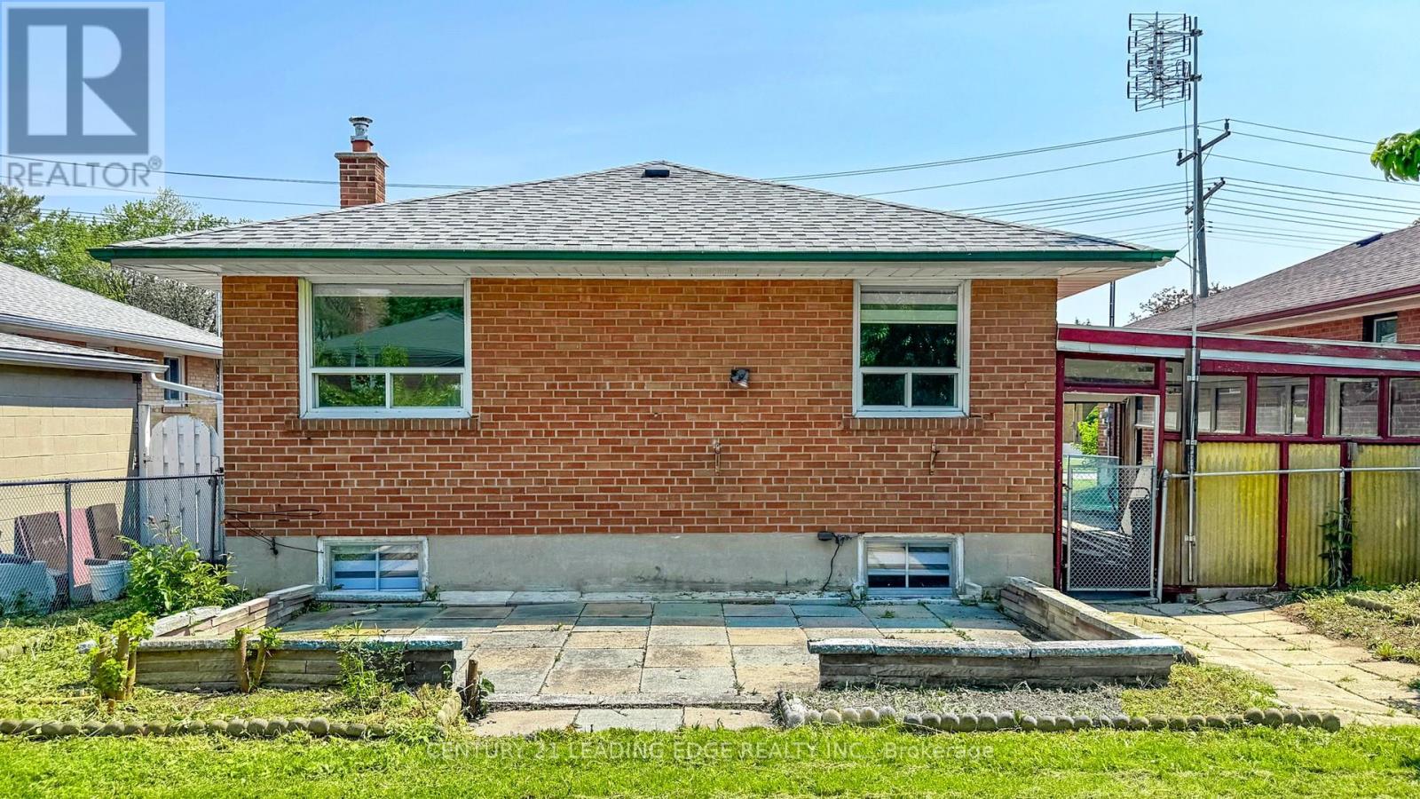 70 WEXFORD BOULEVARD - Image 47