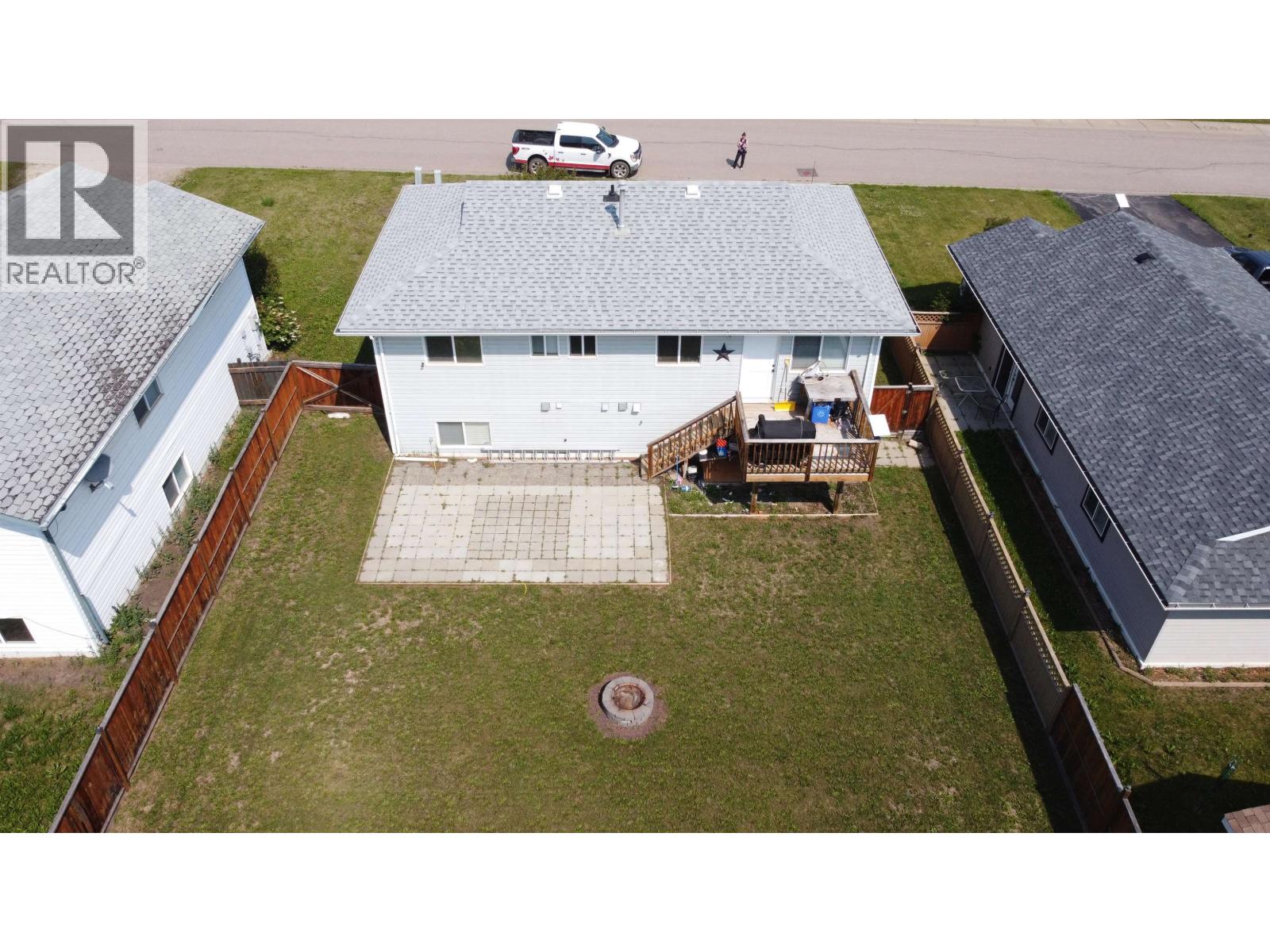 4423 HERITAGE CRESCENT - 2