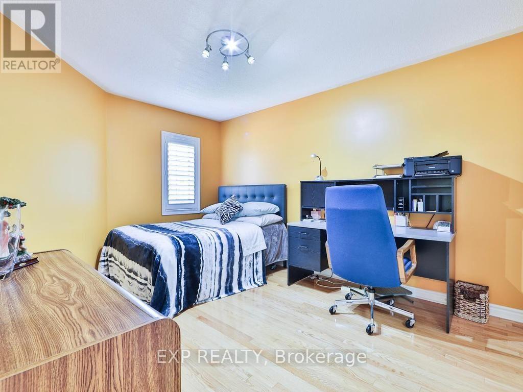 48 STONEBRIDGE BOULEVARD - Image 22