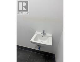 15b - 1960 Lawrence Avenue E, Toronto, ON M1R2Z1 Photo 10