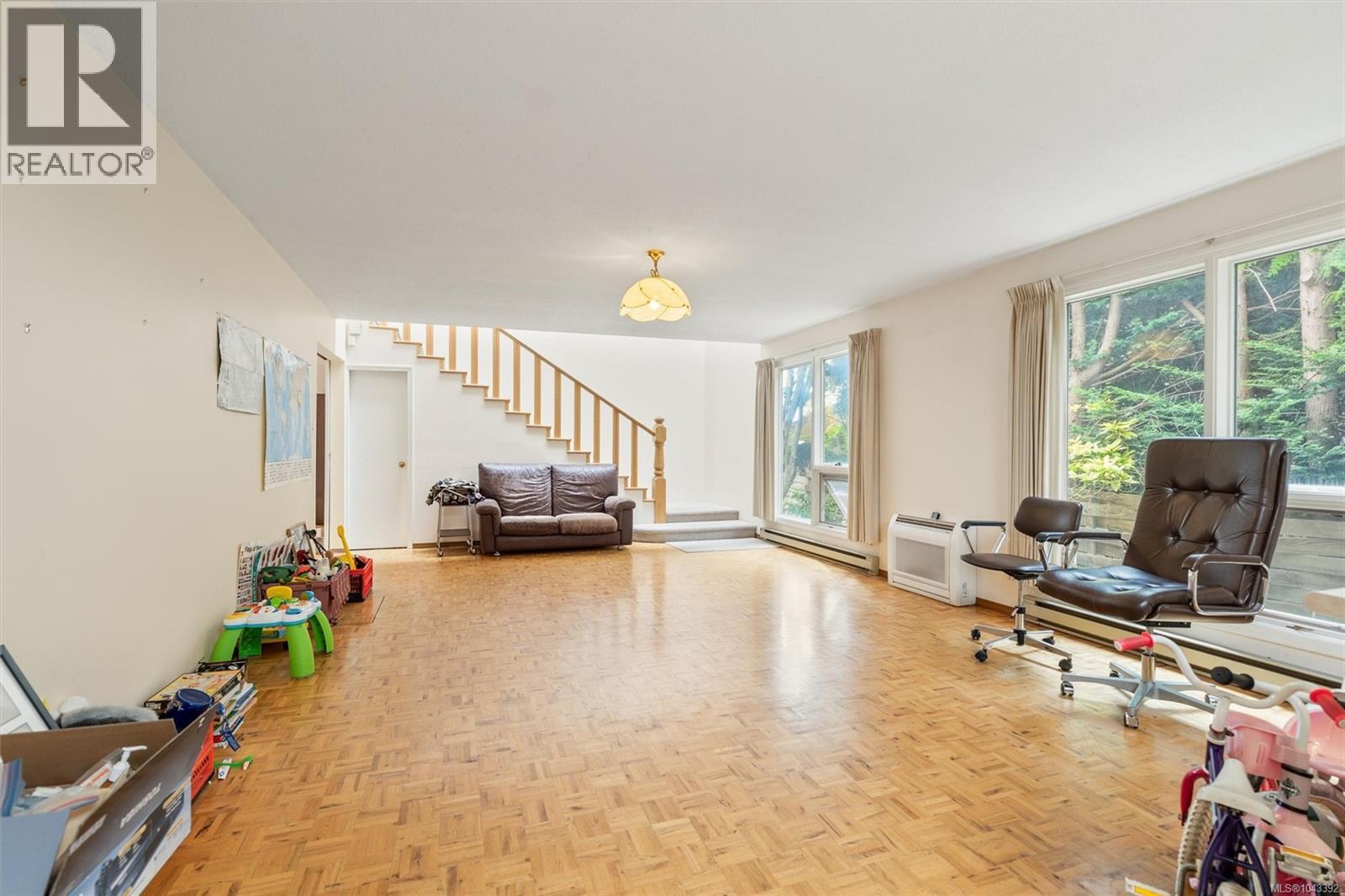 2168 Esplanade - 14