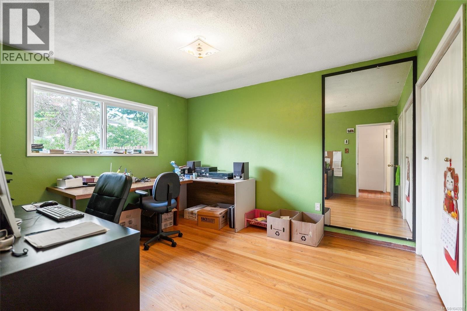 2168 Esplanade - 22