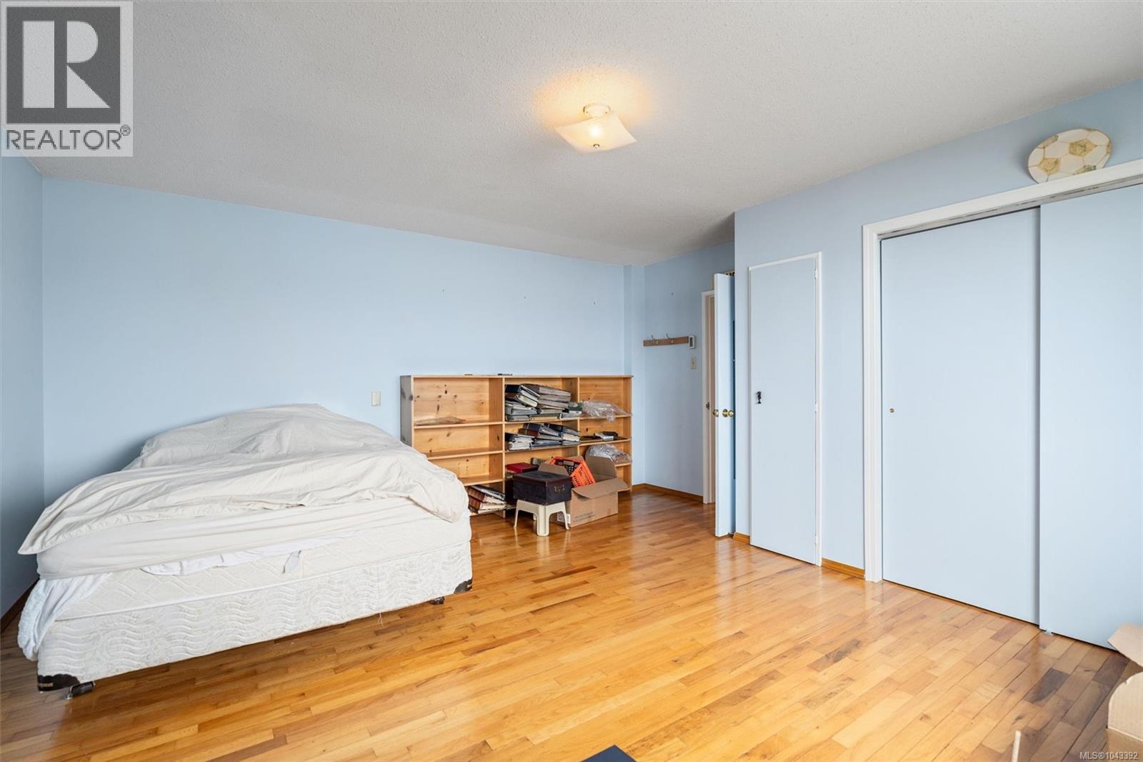 2168 Esplanade - 31
