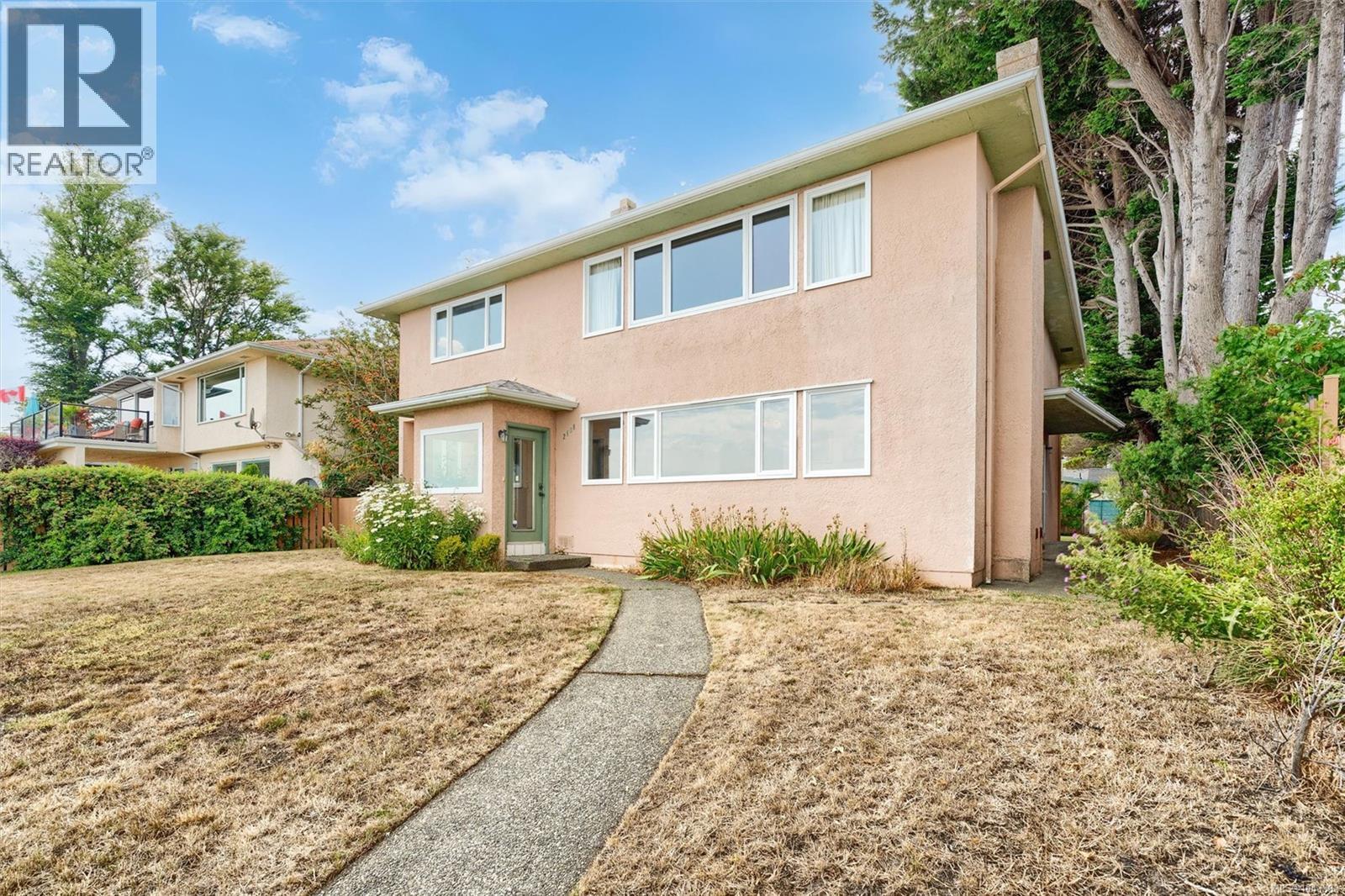 2168 Esplanade - 43
