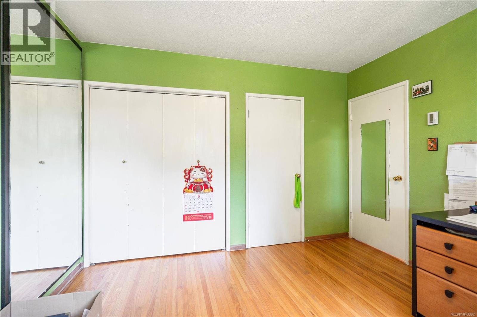 2168 Esplanade - 23