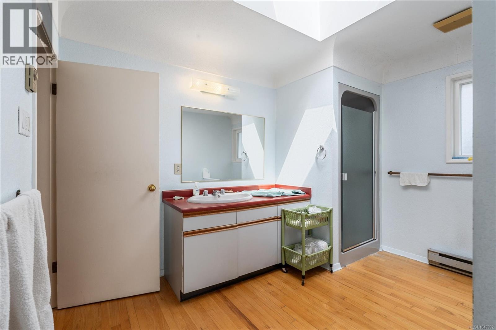 2168 Esplanade - 29