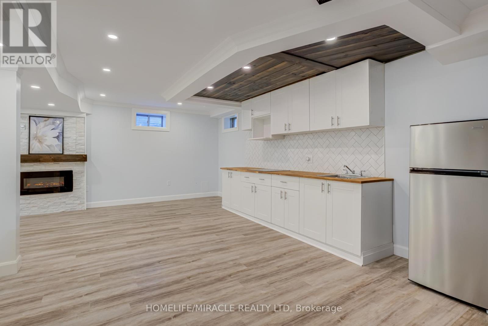 21 OWENS ROAD - 38
