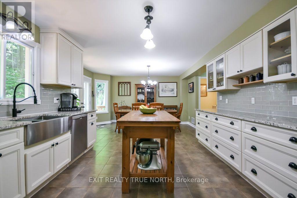 3889 BASELINE ROAD - 11