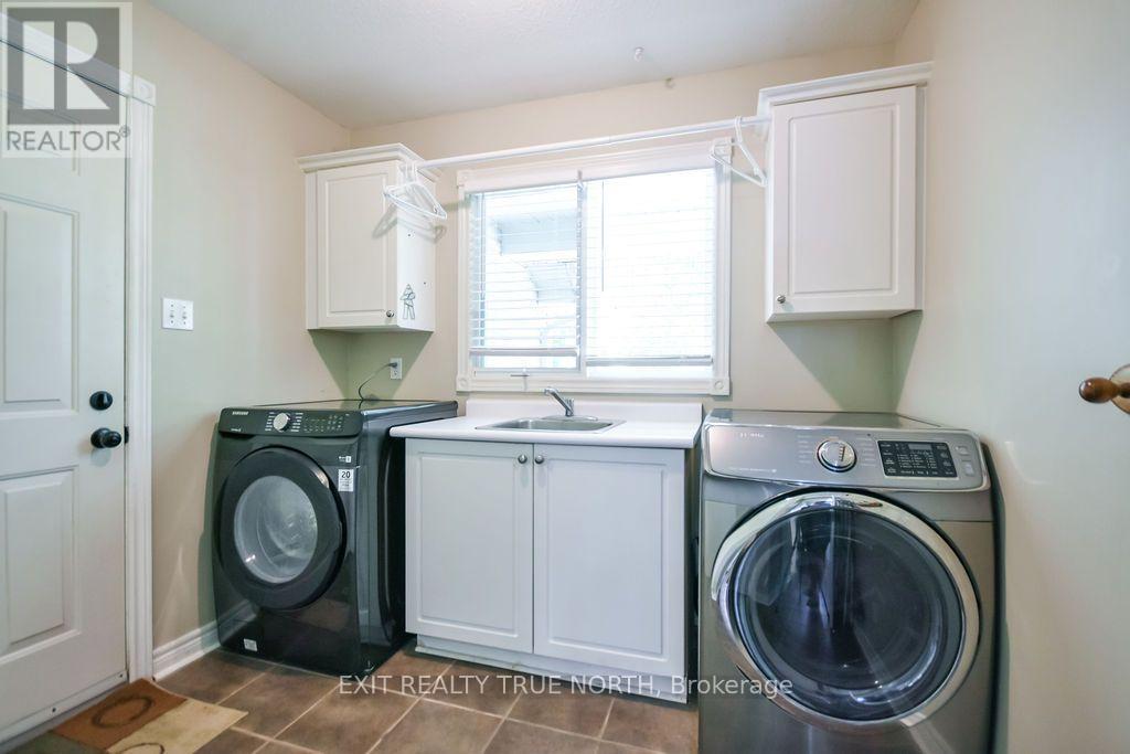 3889 BASELINE ROAD - 15