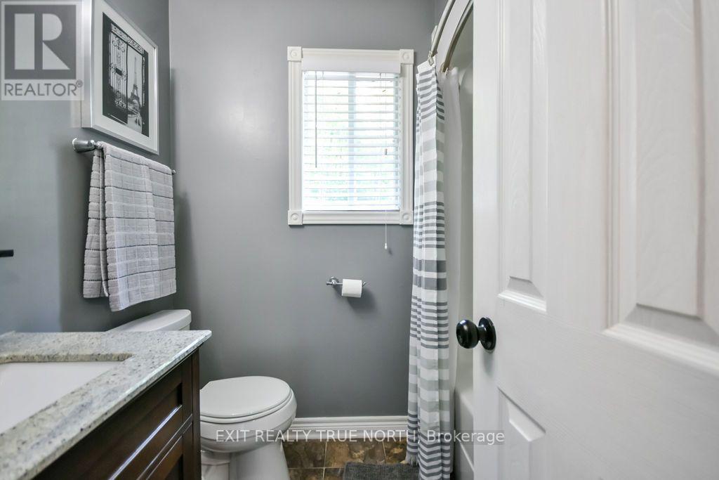 3889 BASELINE ROAD - 21