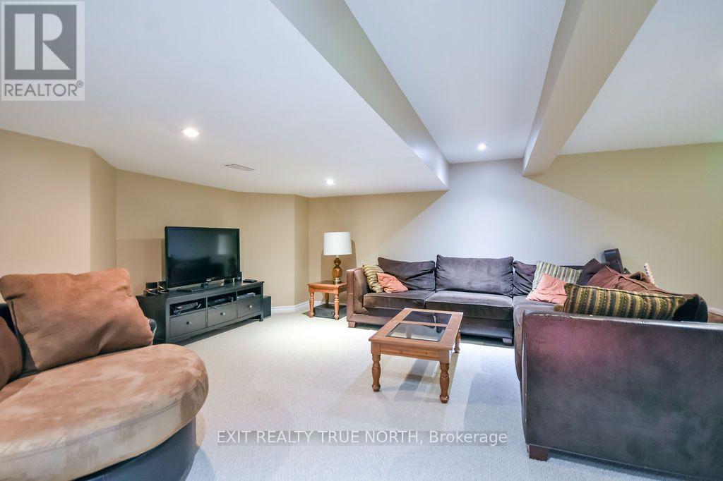 3889 BASELINE ROAD - 25