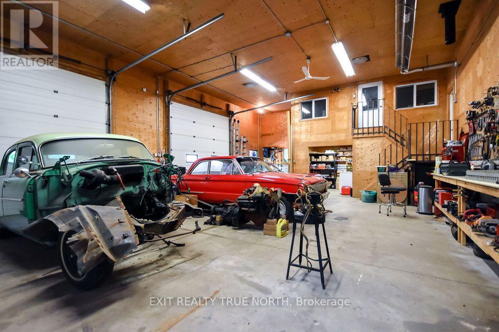 3889 BASELINE ROAD - Image 35