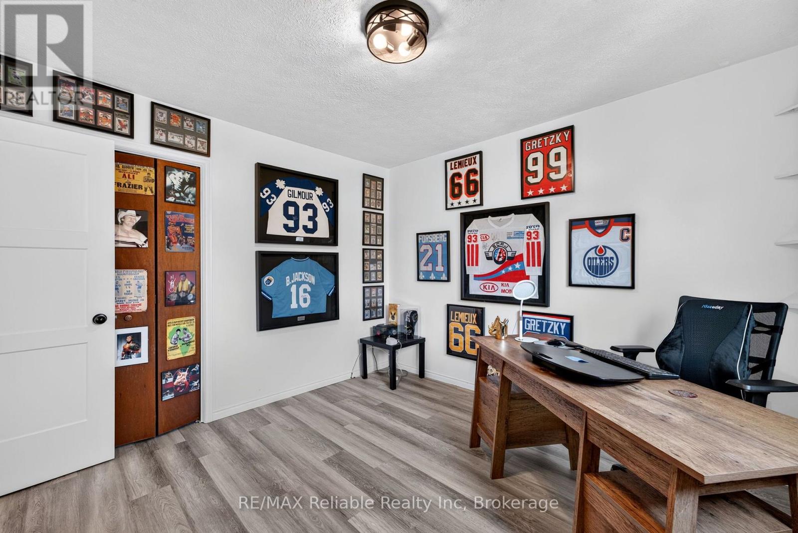 17 SUNCOAST DRIVE W - 26