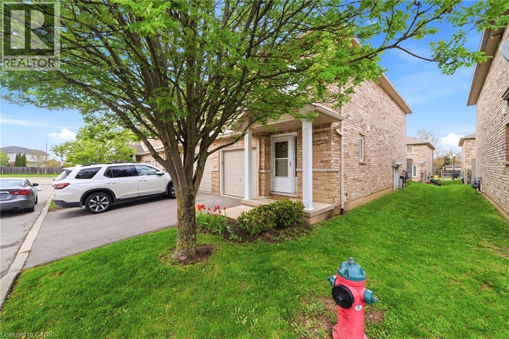#21 1771 UPPER WENTWORTH Street - 3