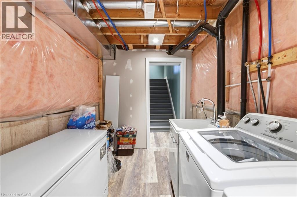 #21 1771 UPPER WENTWORTH Street - 36