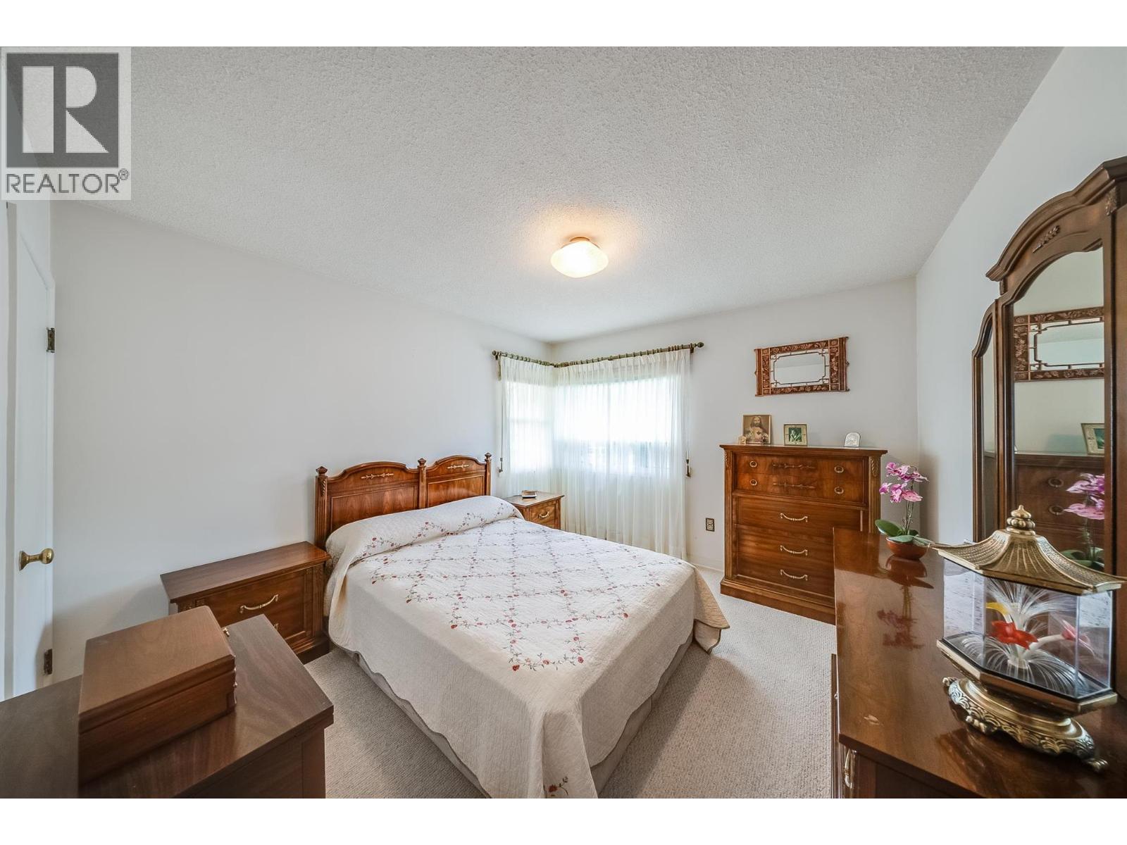3311 Dahlia Crescent - 17