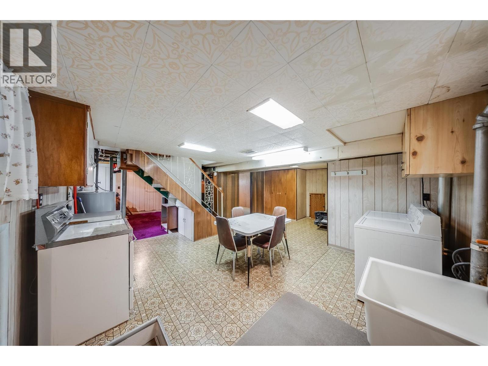 3311 Dahlia Crescent - 26
