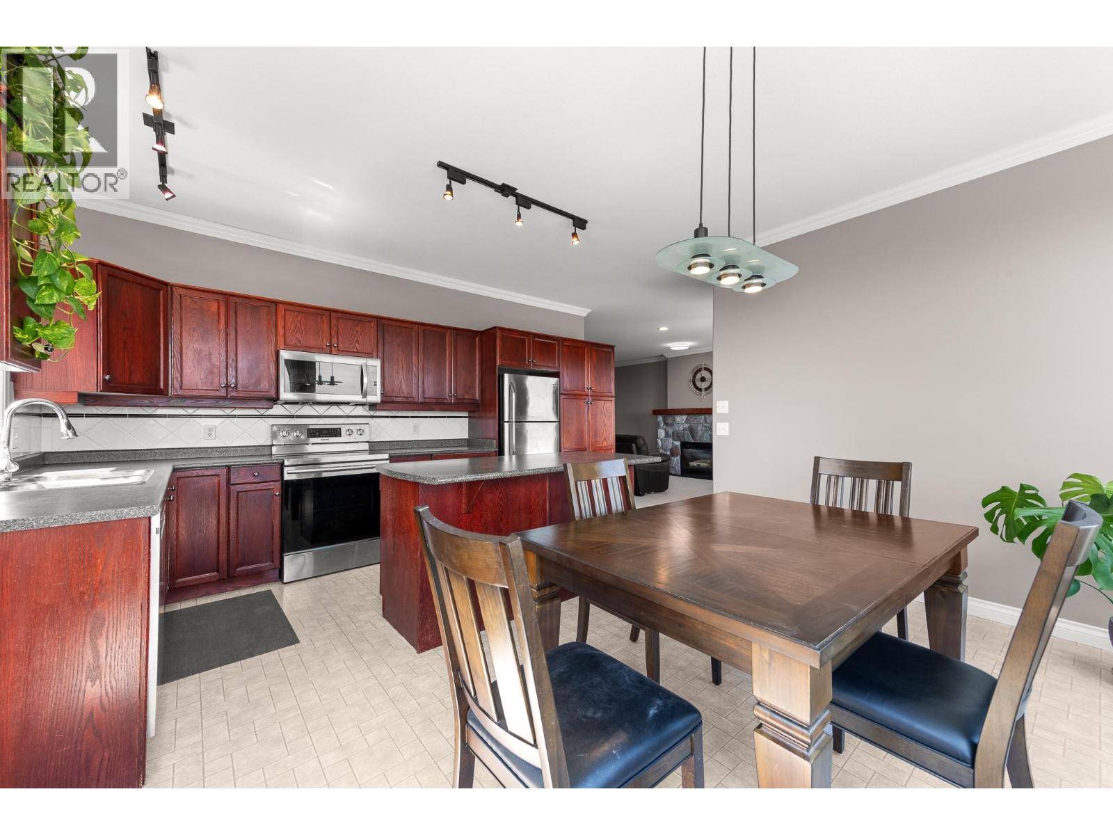 3683 Yorkton Road - 9