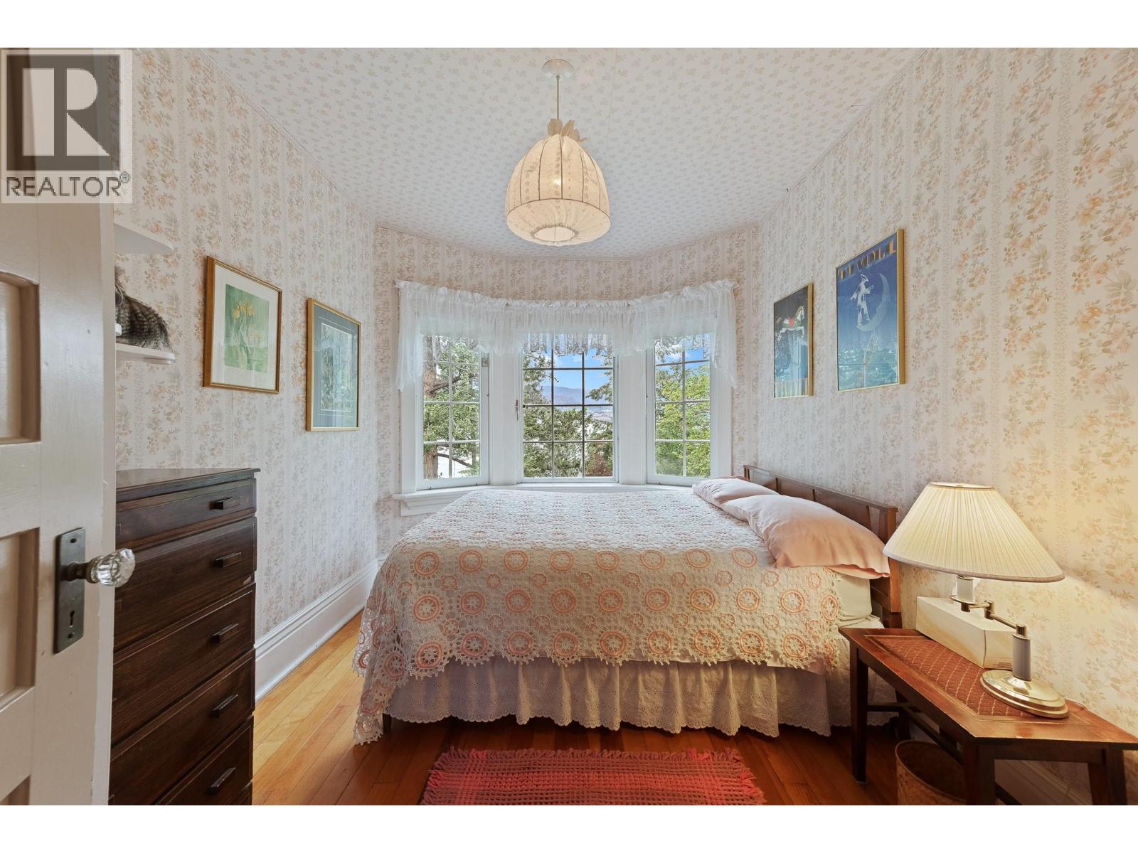 4852-4858 Lakeshore Road - 22