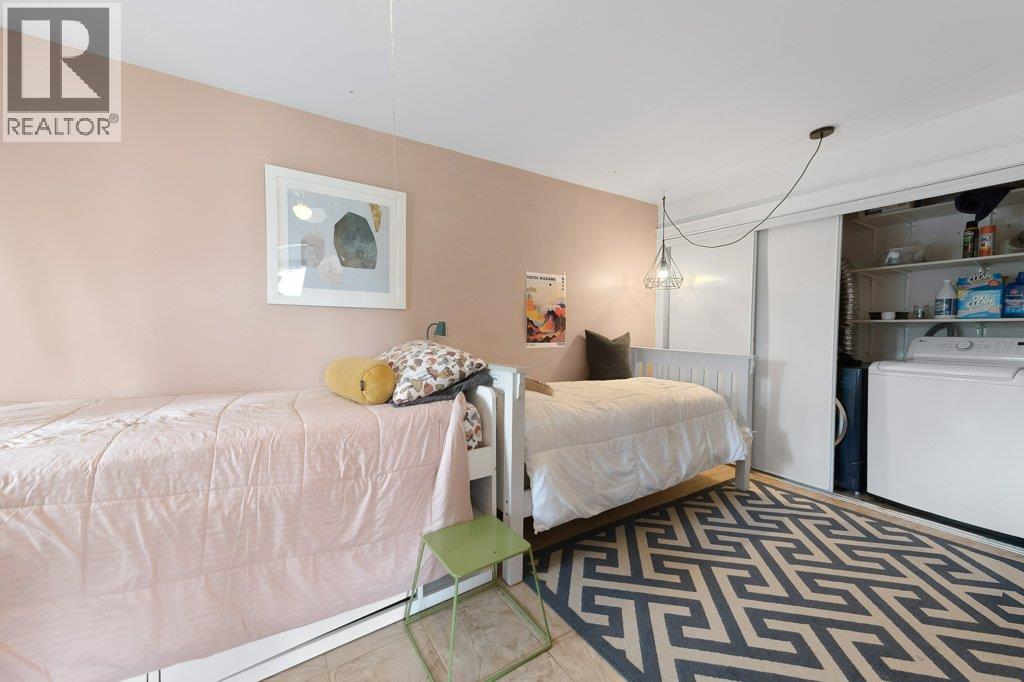 4852-4858 Lakeshore Road - 63