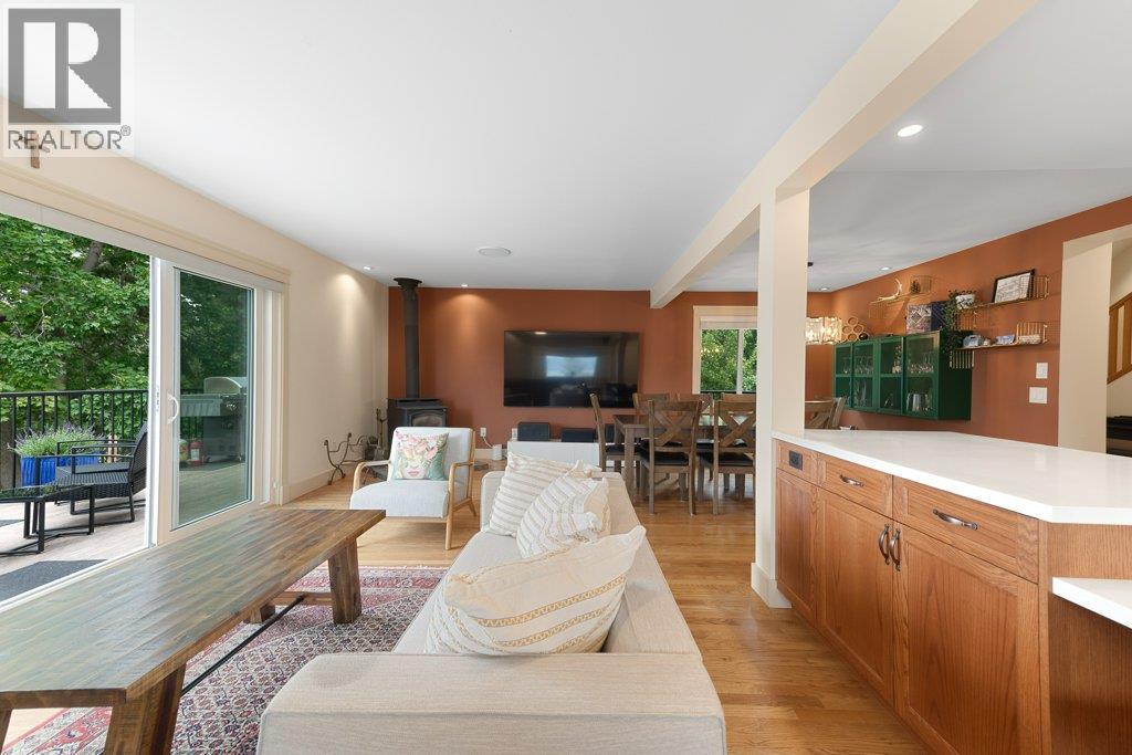4852-4858 Lakeshore Road - 38