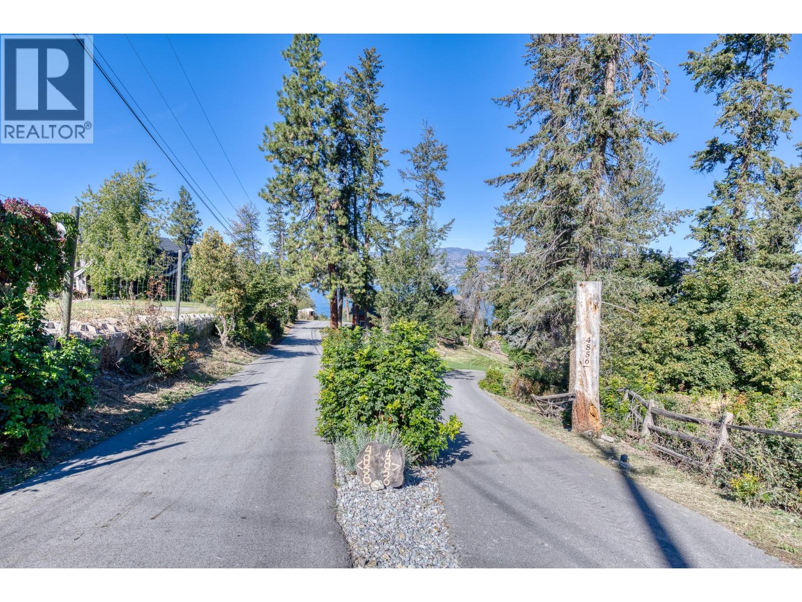 4852-4858 Lakeshore Road - 85