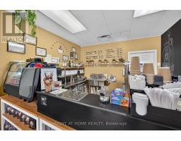 105 - 2323 Bloor Street W, Toronto, ON M6S4W1 Photo 6