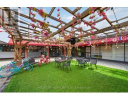 105 - 2323 Bloor Street W, Toronto, ON M6S4W1 Photo 9