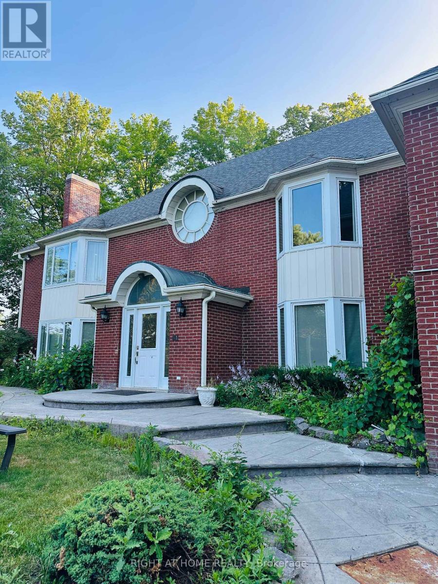 12 KEILY CRESCENT E - 3