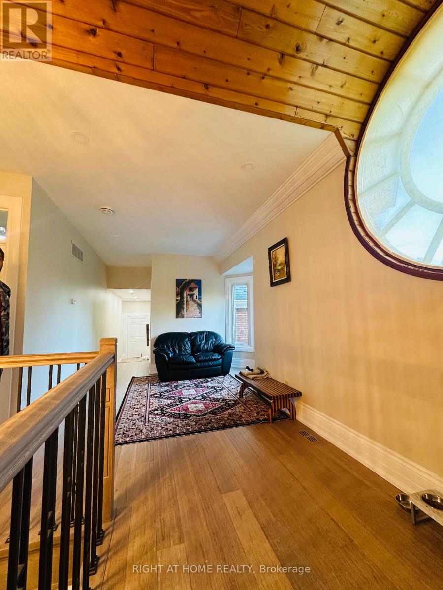 12 KEILY CRESCENT E - Image 31