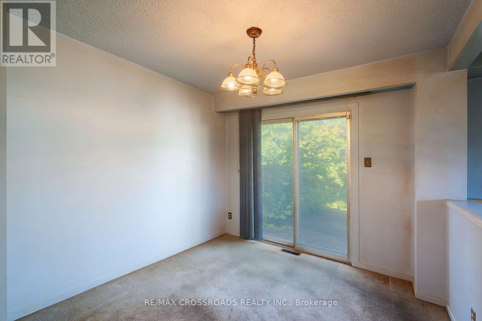 54 OMEGA SQUARE - 14