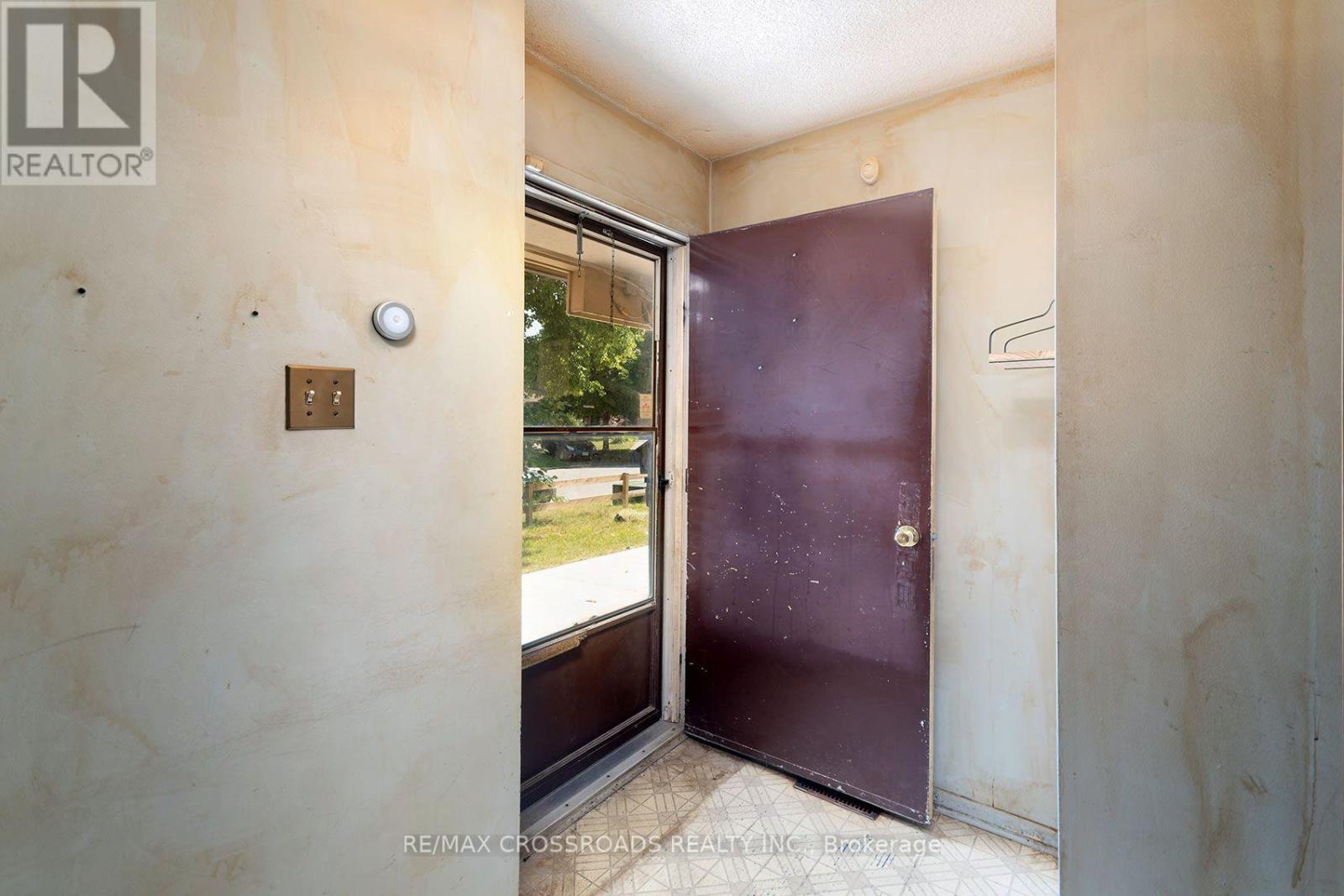 54 OMEGA SQUARE - 6