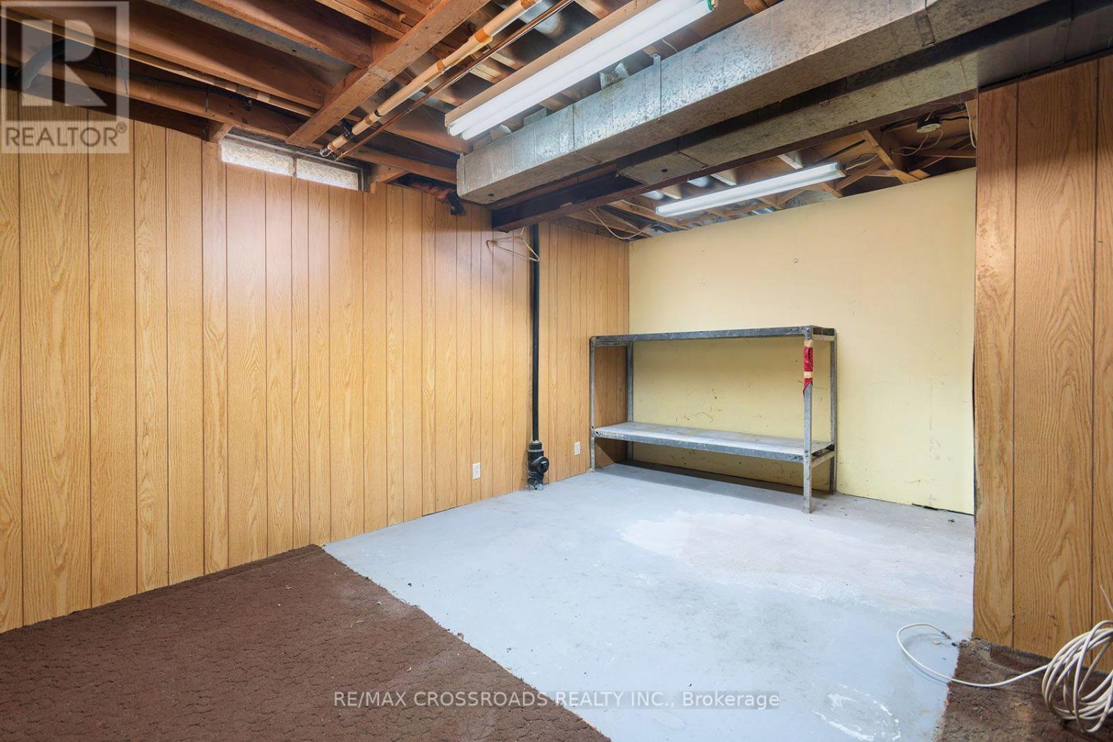 54 OMEGA SQUARE - 26