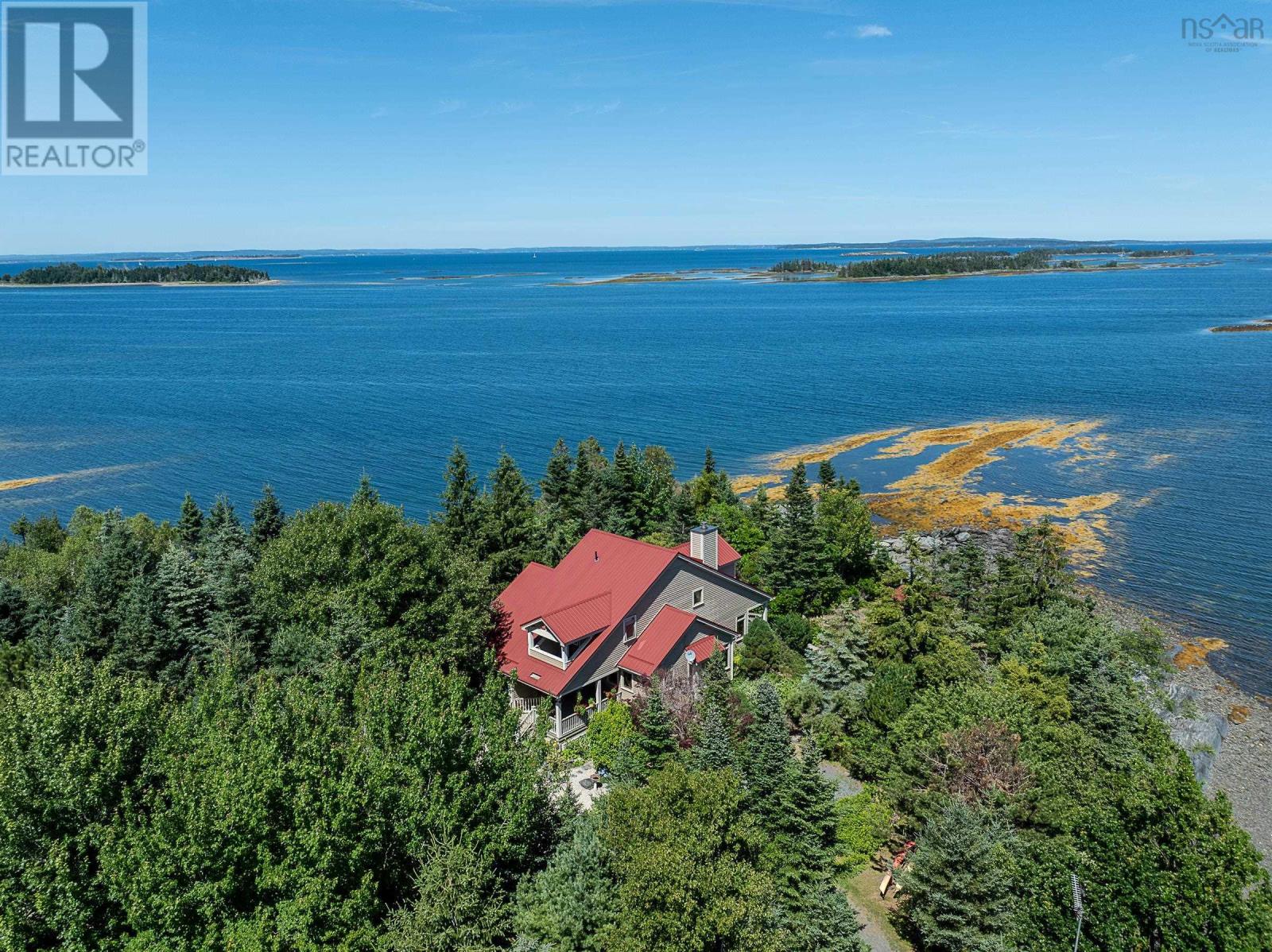 181 Pine Drive, Heckmans Island — photo 2