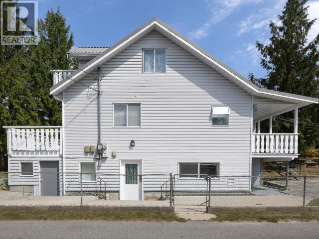 6892 BURNABY STREET - 8
