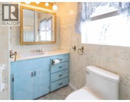 Workshop - 6892 Burnaby Street, Powell River, BC  Photo 17