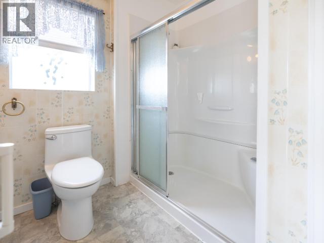 6892 BURNABY STREET - 16