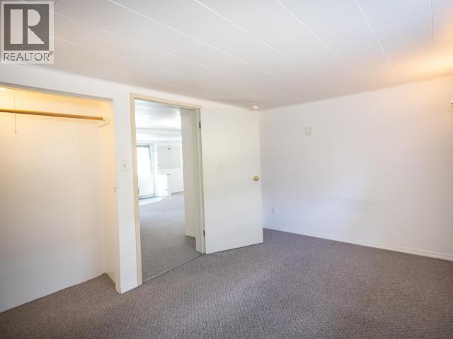 6892 BURNABY STREET - 38