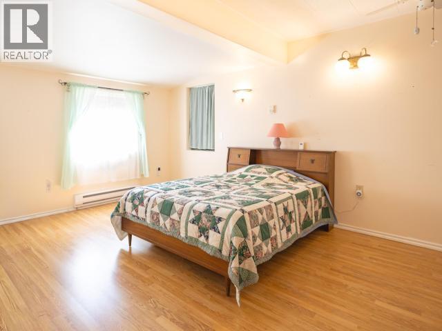 6892 BURNABY STREET - 19