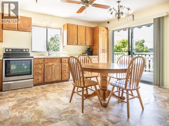 6892 BURNABY STREET - 21