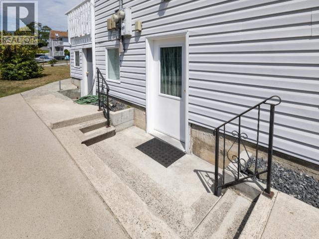 6892 BURNABY STREET - 30