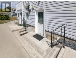 6892 Burnaby Street, Powell River, BC  Photo 30