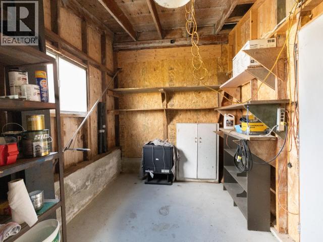 6892 BURNABY STREET - 48