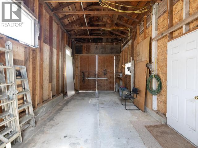 6892 BURNABY STREET - 50