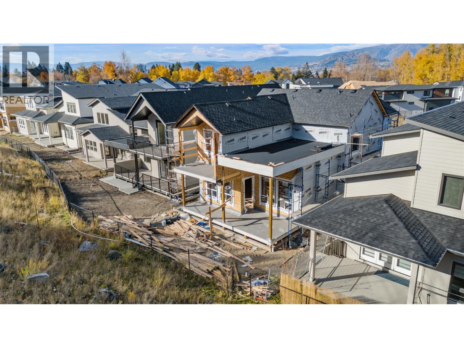  996 Bull Crescent, Kelowna