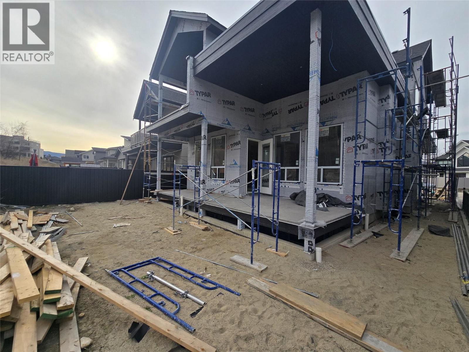  996 Bull Crescent, Kelowna